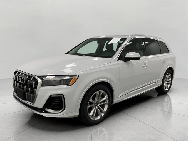 new 2025 Audi Q7 car, priced at $79,311
