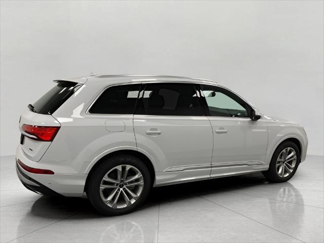 new 2025 Audi Q7 car, priced at $79,311
