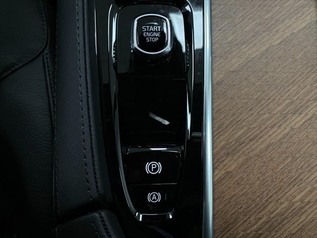 new 2025 Volvo XC90 car, priced at $68,263