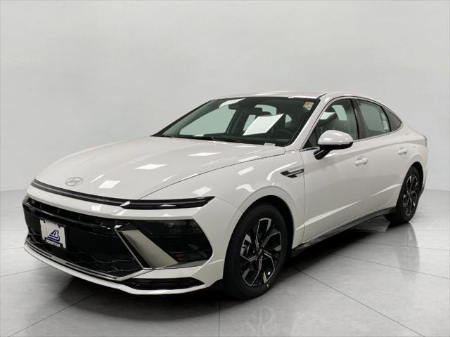 new 2025 Hyundai Sonata car, priced at $29,951