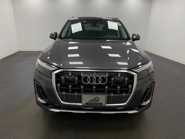 new 2025 Audi Q7 car, priced at $73,172