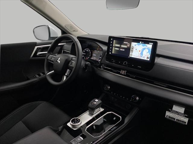 new 2025 Mitsubishi Outlander car, priced at $32,931