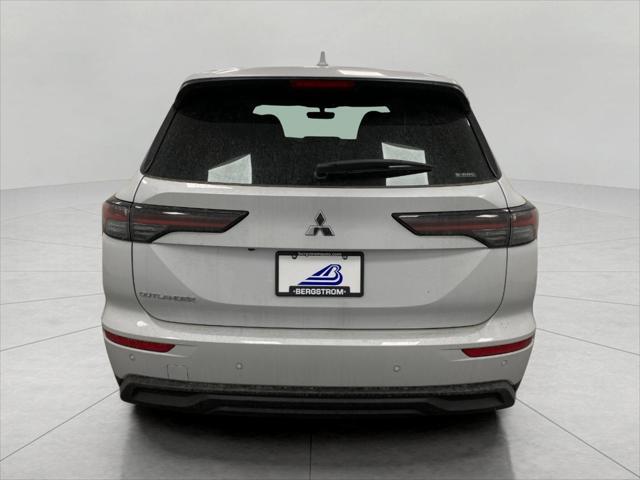 new 2025 Mitsubishi Outlander car, priced at $32,931
