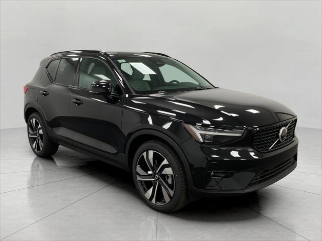 new 2025 Volvo XC40 car, priced at $51,233