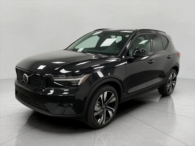 new 2025 Volvo XC40 car, priced at $51,233