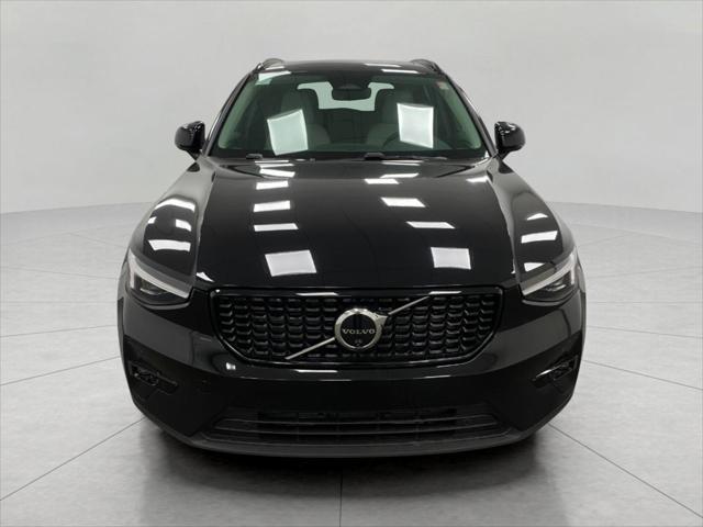 new 2025 Volvo XC40 car, priced at $51,233