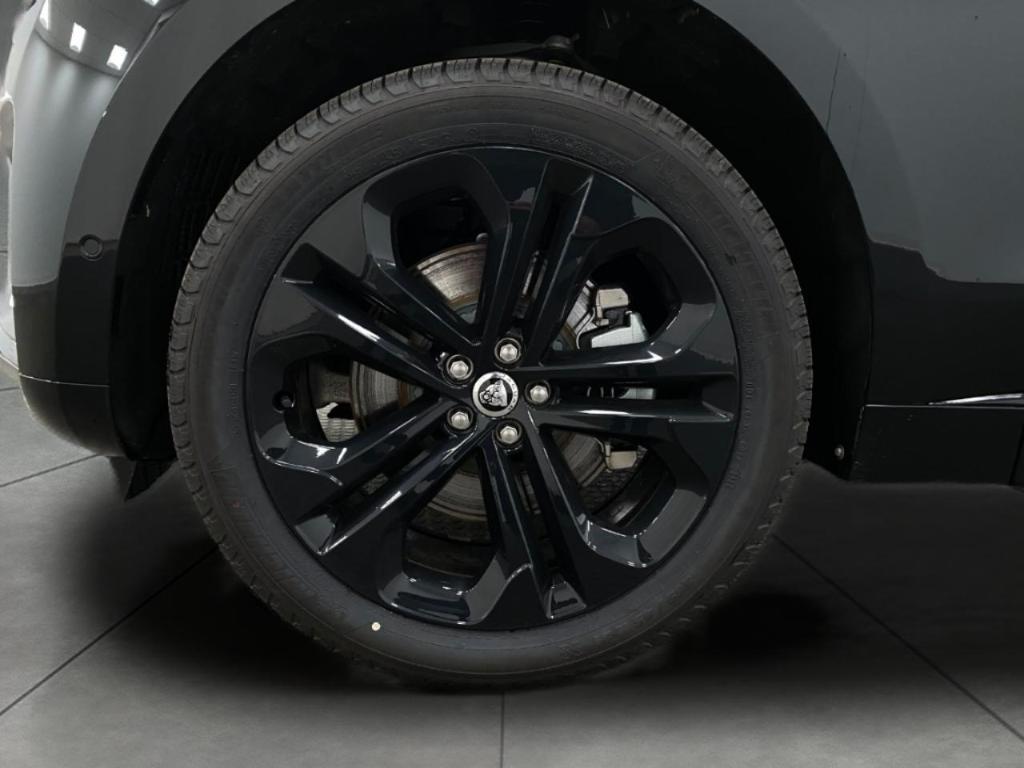 new 2025 Jaguar F-PACE car, priced at $79,925