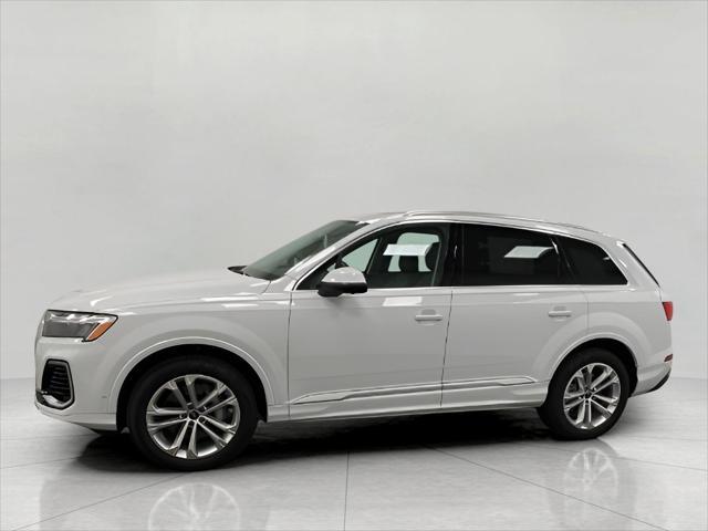 used 2025 Audi Q7 car, priced at $68,369