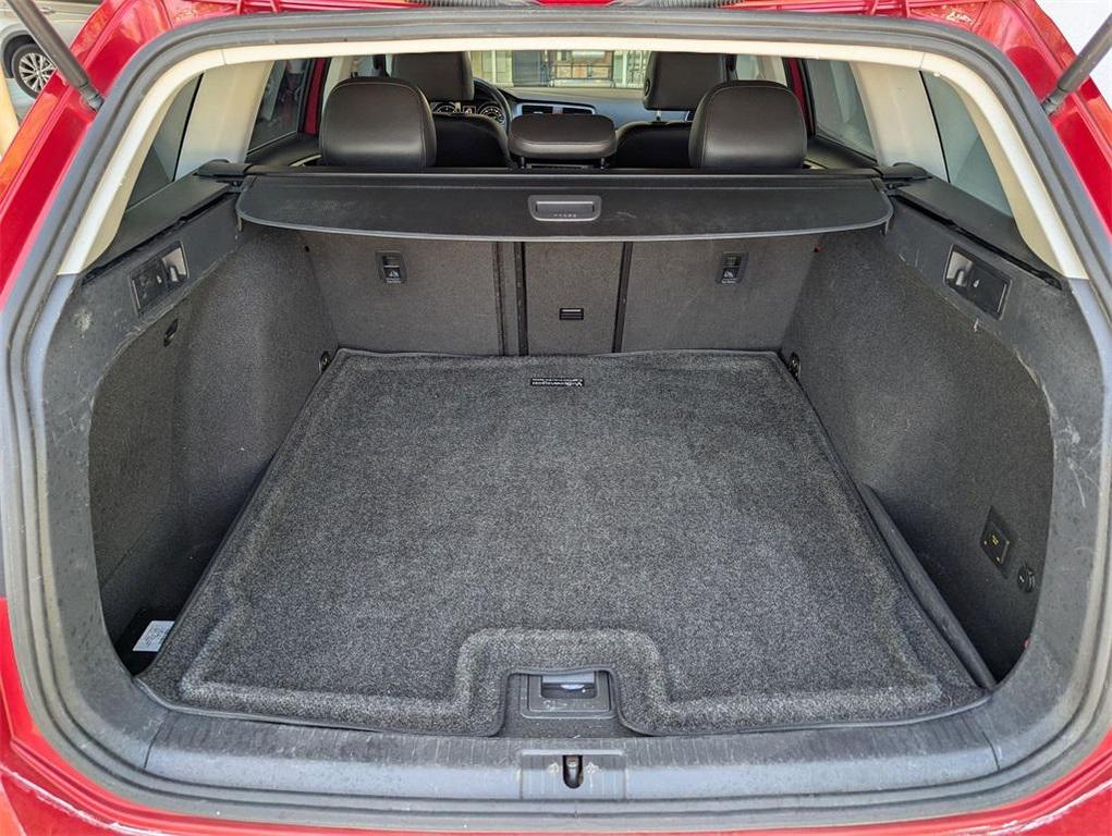 used 2015 Volkswagen Golf SportWagen car, priced at $11,990