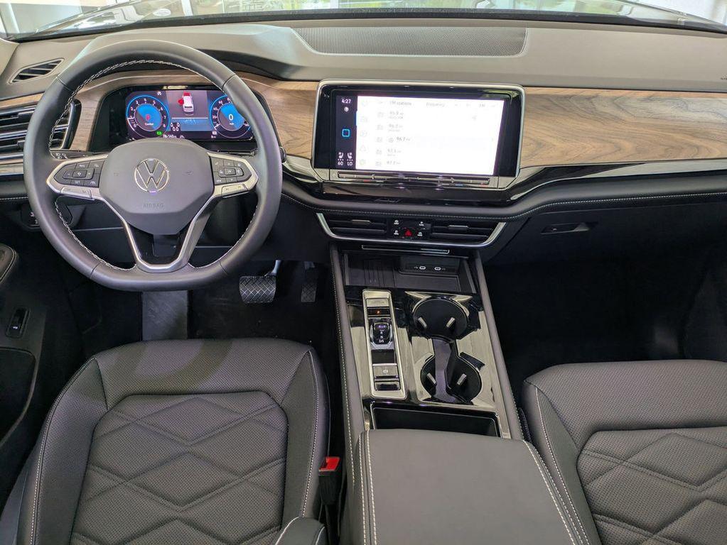 new 2025 Volkswagen Atlas car, priced at $45,059
