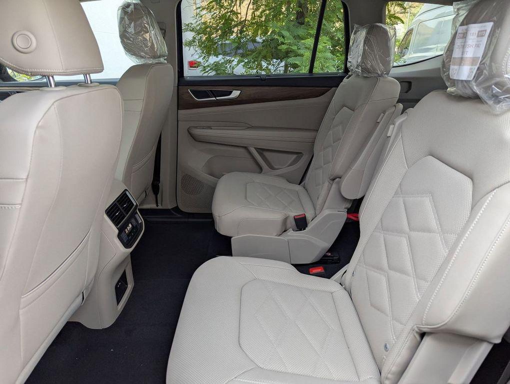 new 2026 Volkswagen Atlas car, priced at $48,775