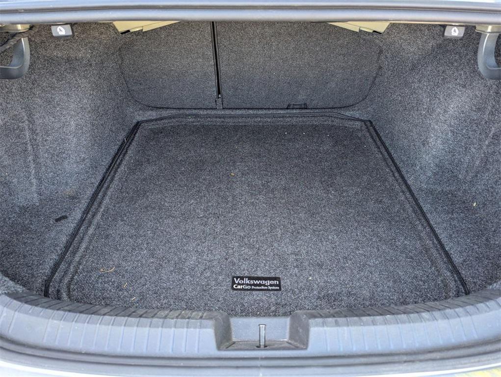 used 2025 Volkswagen Jetta car