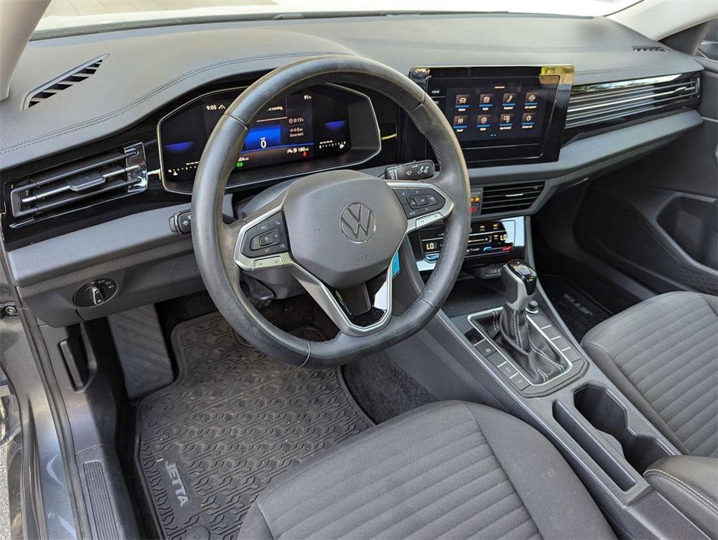 used 2025 Volkswagen Jetta car