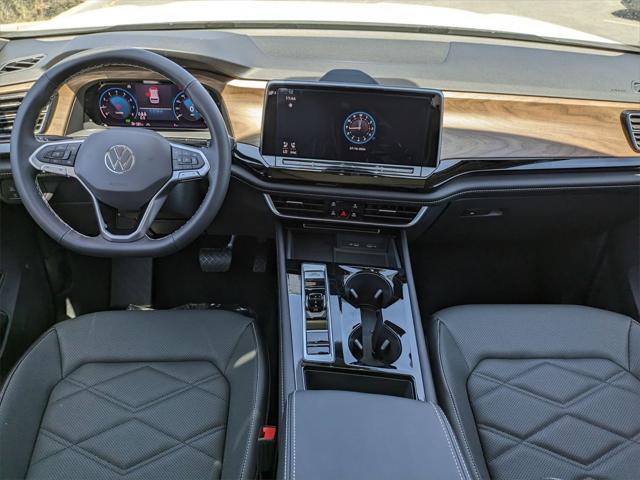 new 2024 Volkswagen Atlas car, priced at $46,859