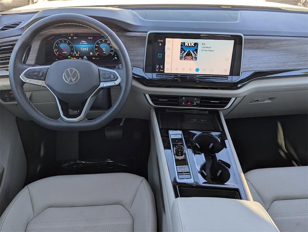 new 2025 Volkswagen Atlas car