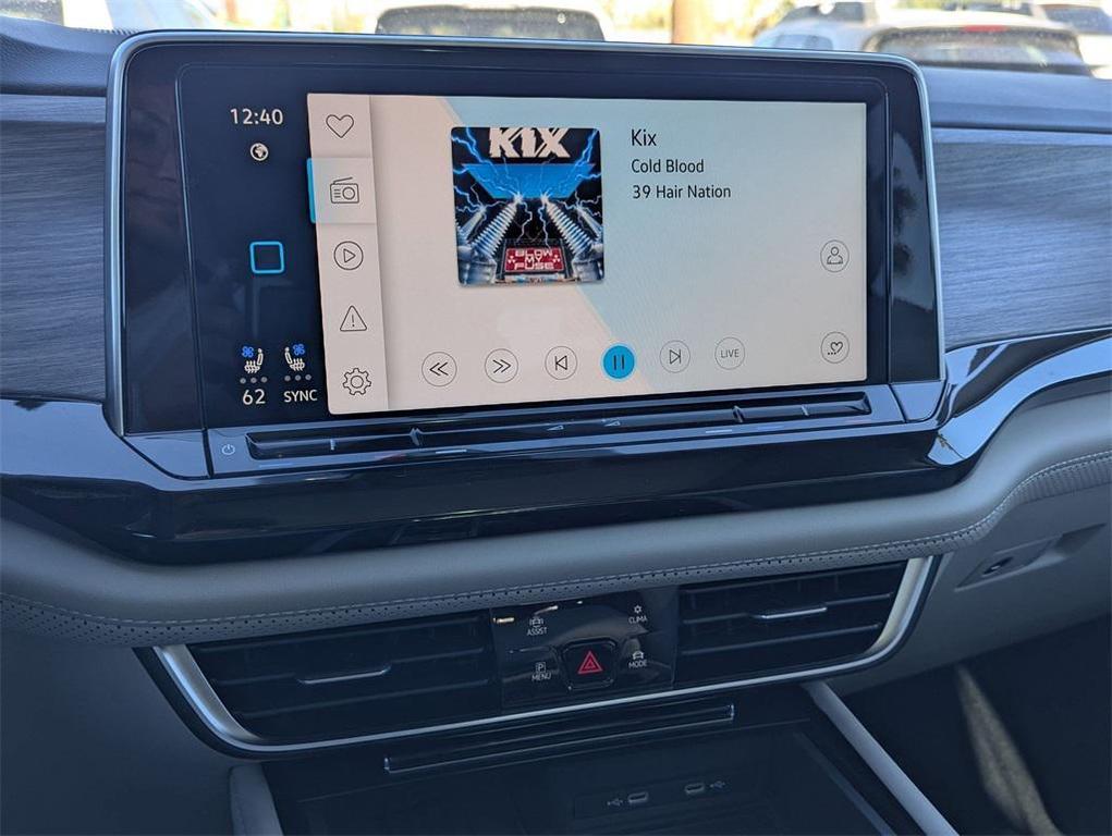 new 2025 Volkswagen Atlas car