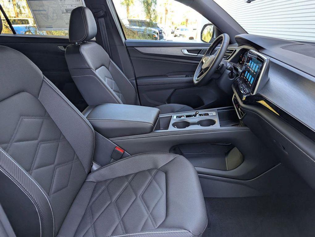 new 2026 Volkswagen Atlas car, priced at $43,959