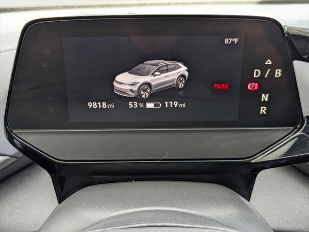 used 2024 Volkswagen ID.4 car, priced at $25,920