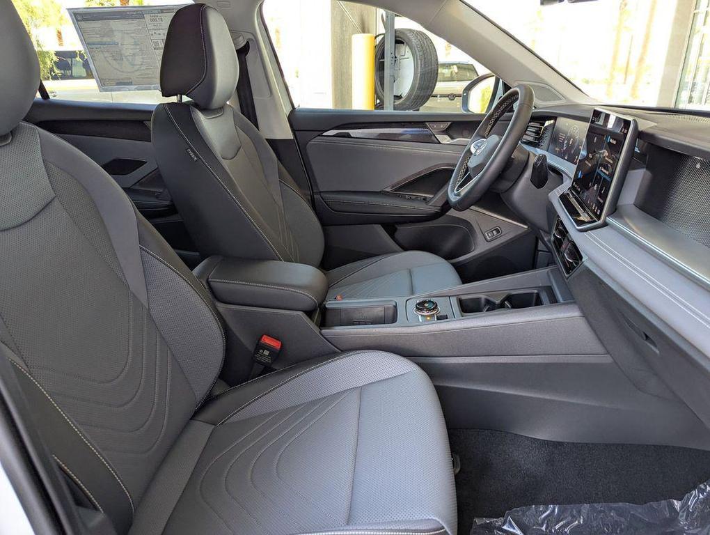 new 2025 Volkswagen Tiguan car, priced at $35,182