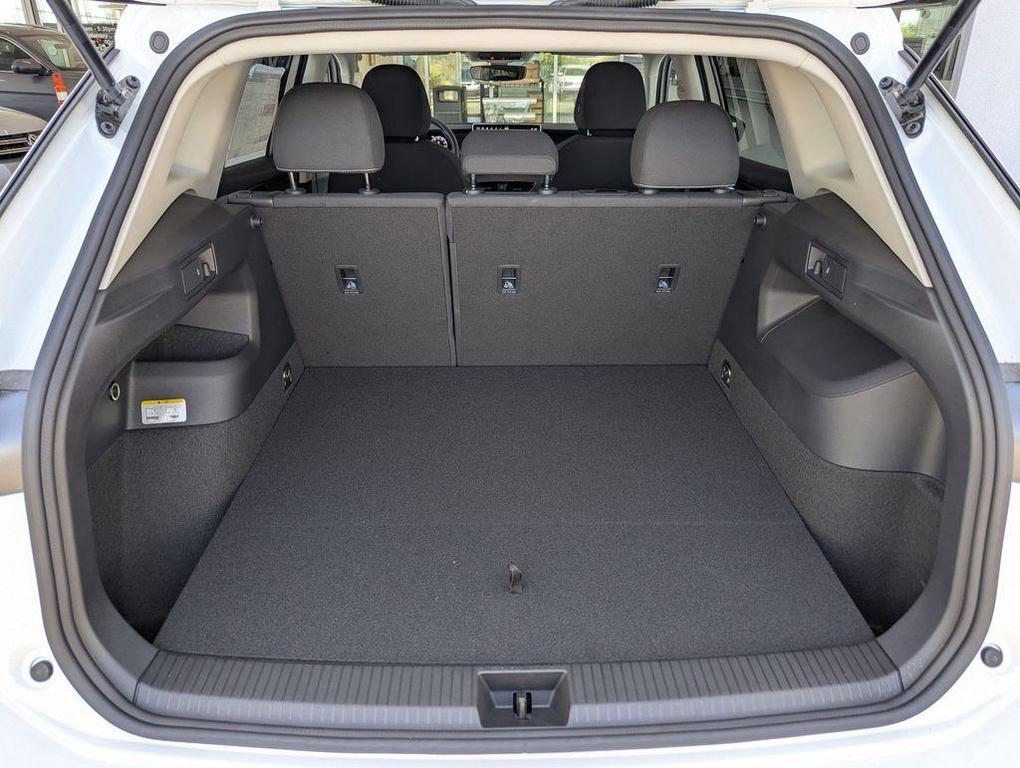 new 2025 Volkswagen Tiguan car, priced at $35,182