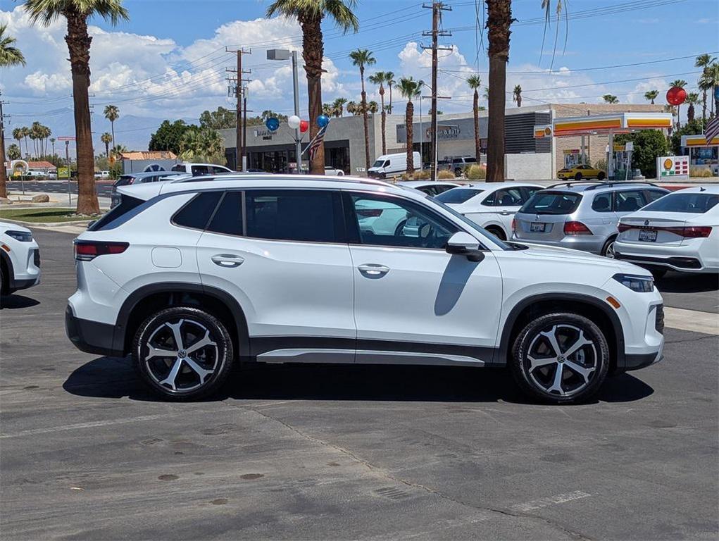 new 2025 Volkswagen Tiguan car, priced at $37,015