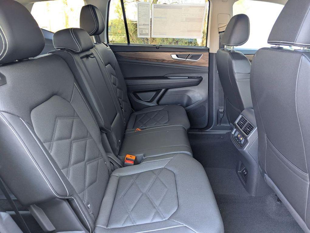 new 2026 Volkswagen Atlas car, priced at $49,330