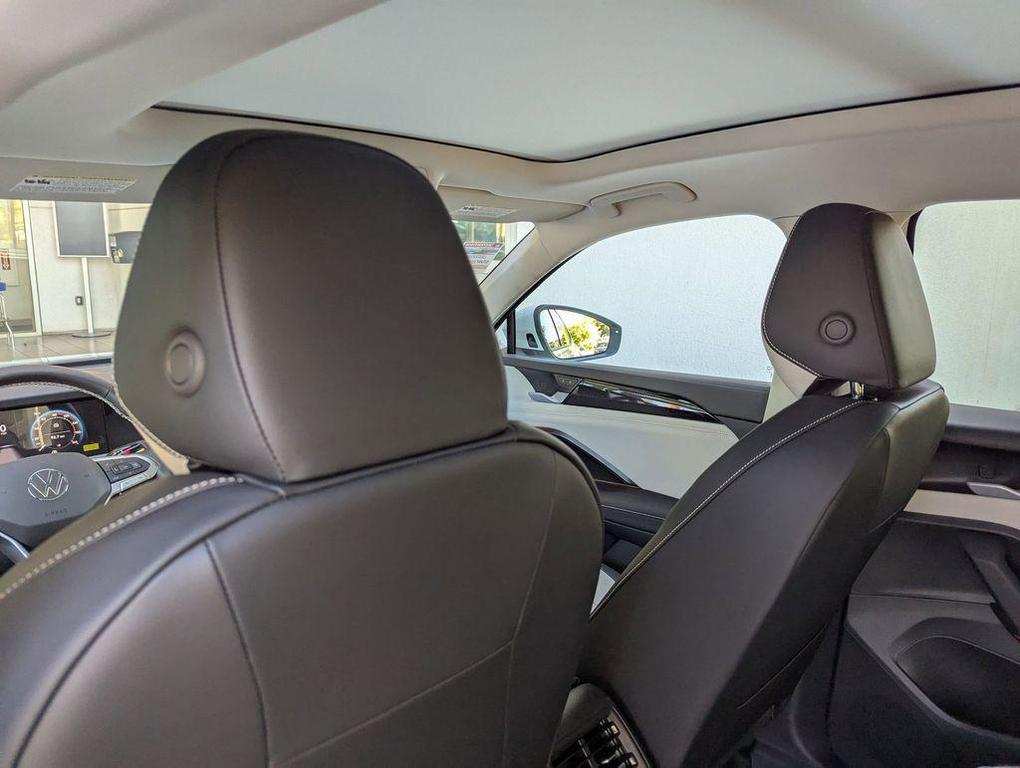 new 2025 Volkswagen Tiguan car, priced at $36,086