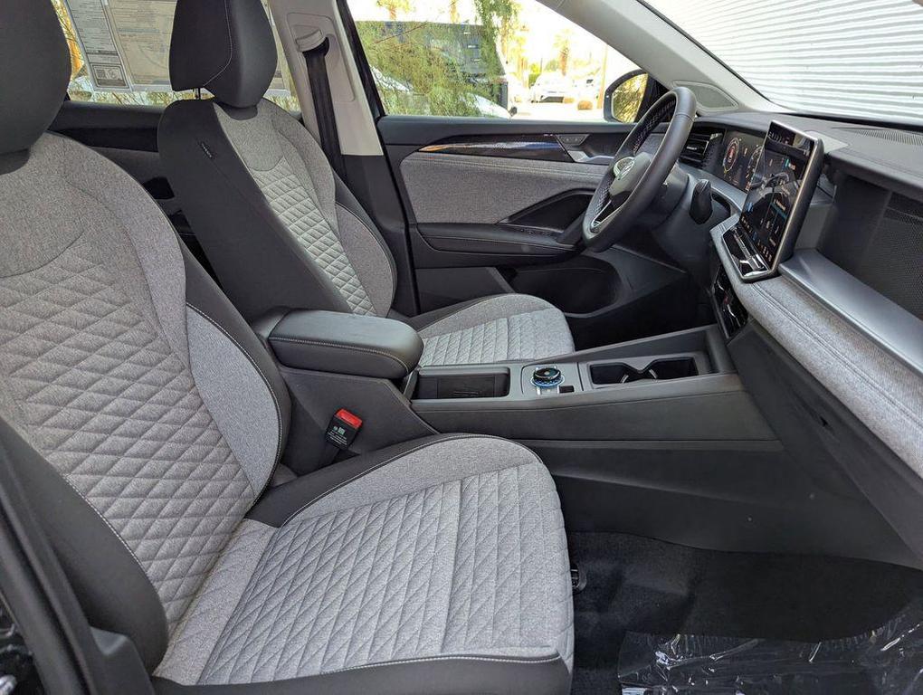 new 2025 Volkswagen Tiguan car, priced at $31,515