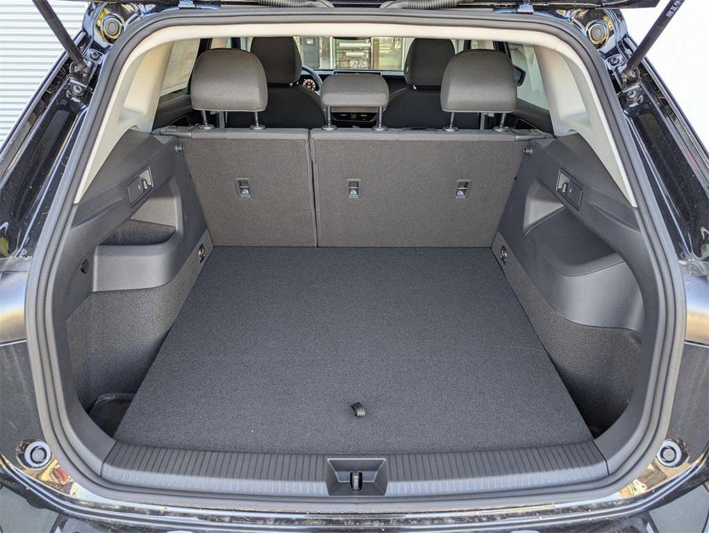 new 2025 Volkswagen Tiguan car, priced at $31,515