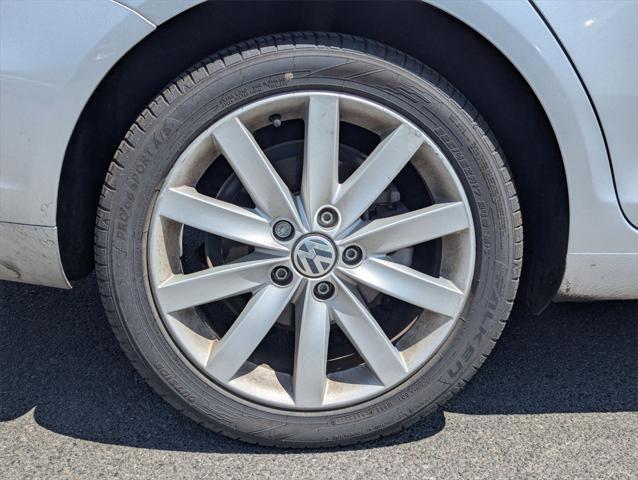 used 2013 Volkswagen Jetta SportWagen car