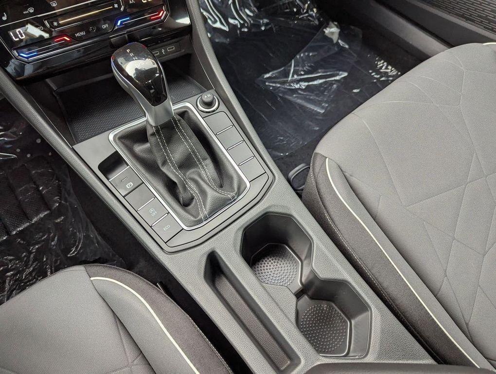 new 2025 Volkswagen Jetta car, priced at $26,011