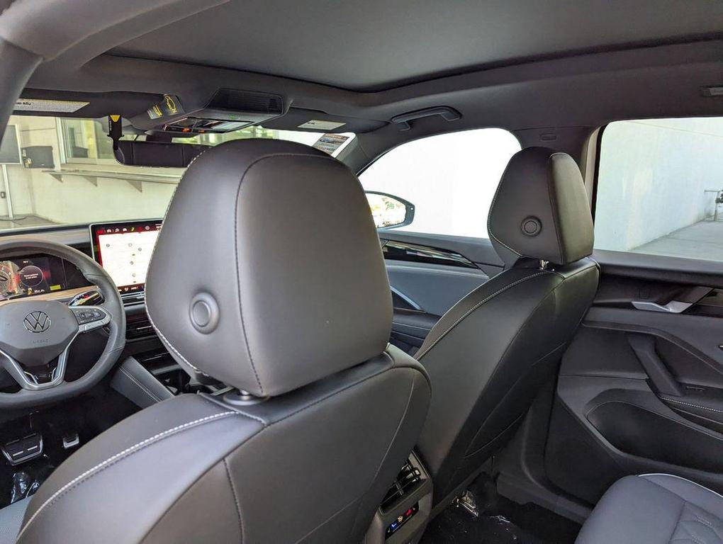new 2025 Volkswagen Tiguan car, priced at $40,459