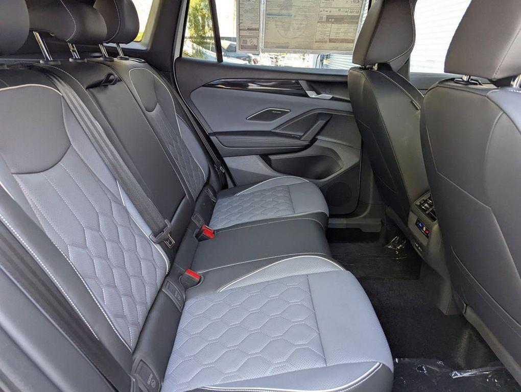 new 2025 Volkswagen Tiguan car, priced at $40,459