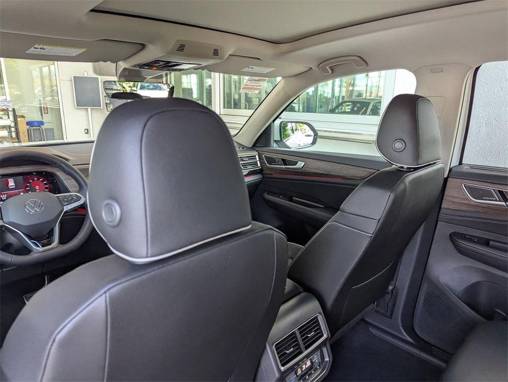 new 2026 Volkswagen Atlas car, priced at $58,109