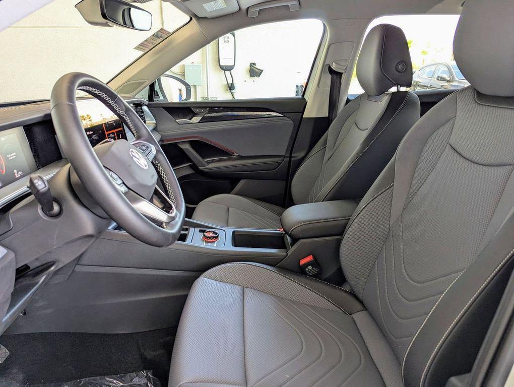 new 2025 Volkswagen Tiguan car, priced at $34,421