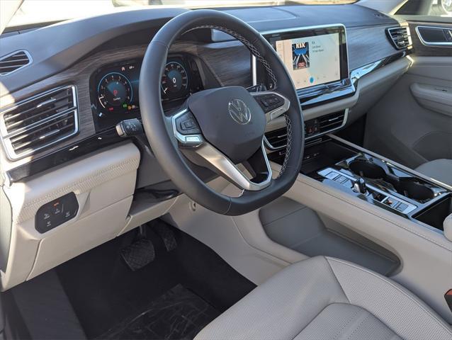 new 2025 Volkswagen Atlas car, priced at $52,284