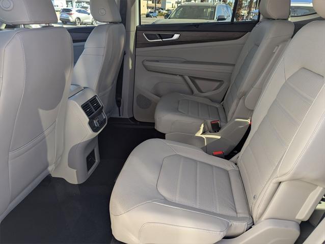 new 2025 Volkswagen Atlas car, priced at $52,284