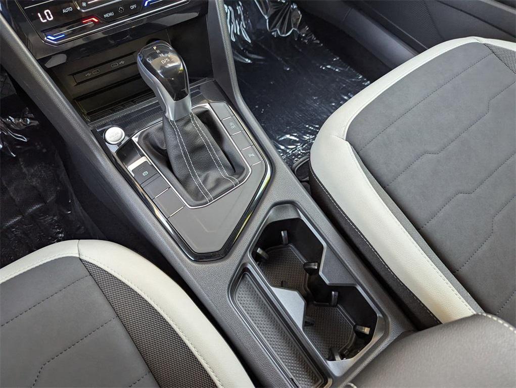 new 2025 Volkswagen Taos car, priced at $32,290