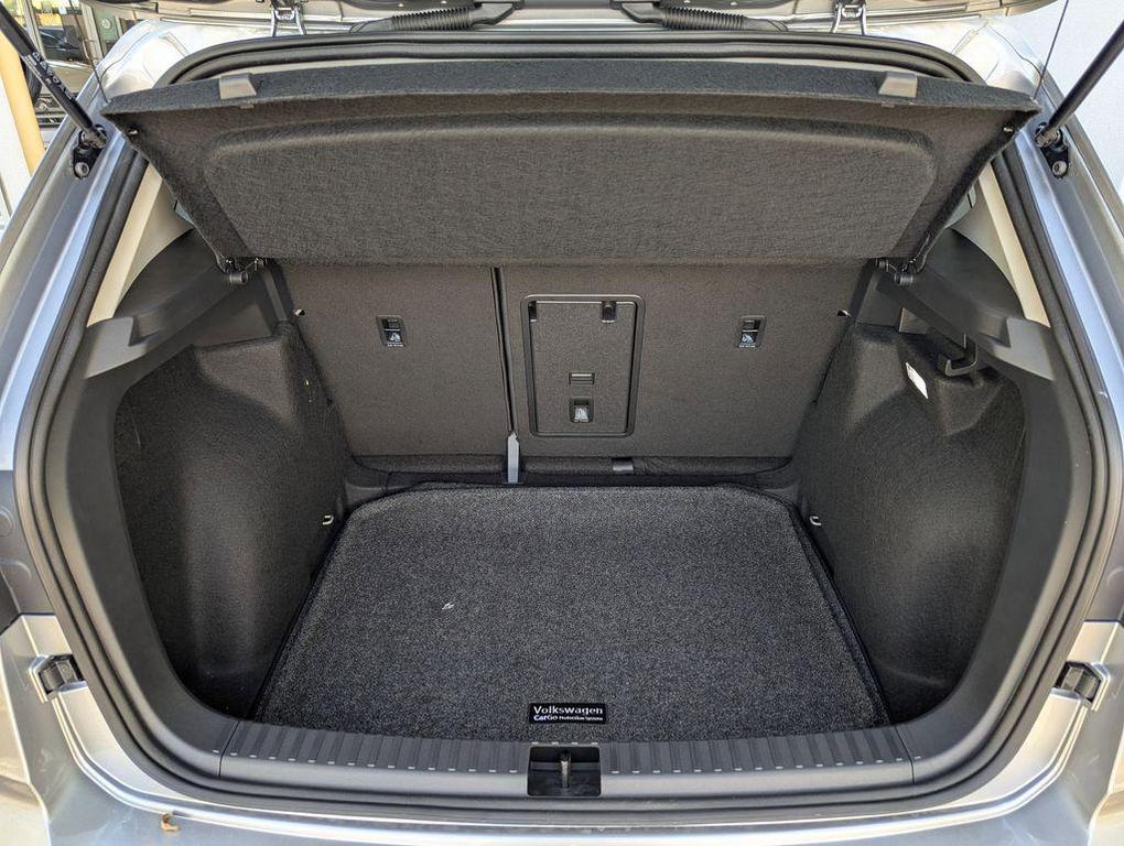 new 2025 Volkswagen Taos car, priced at $32,290