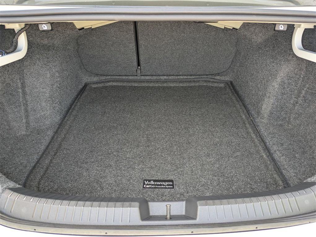used 2025 Volkswagen Jetta car