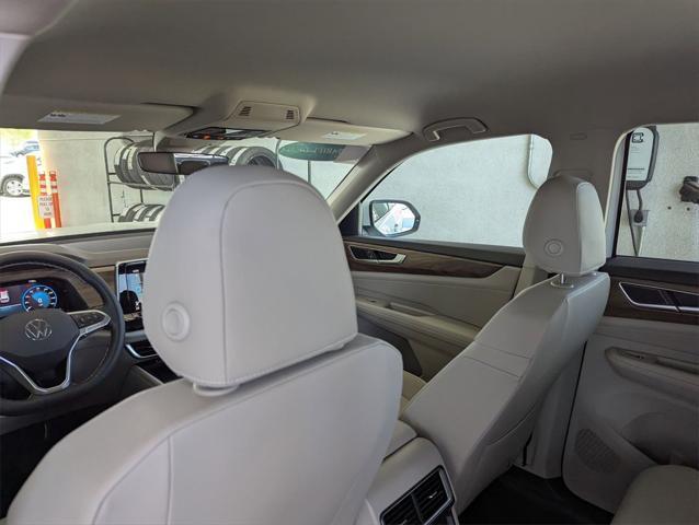 new 2025 Volkswagen Atlas car, priced at $40,498
