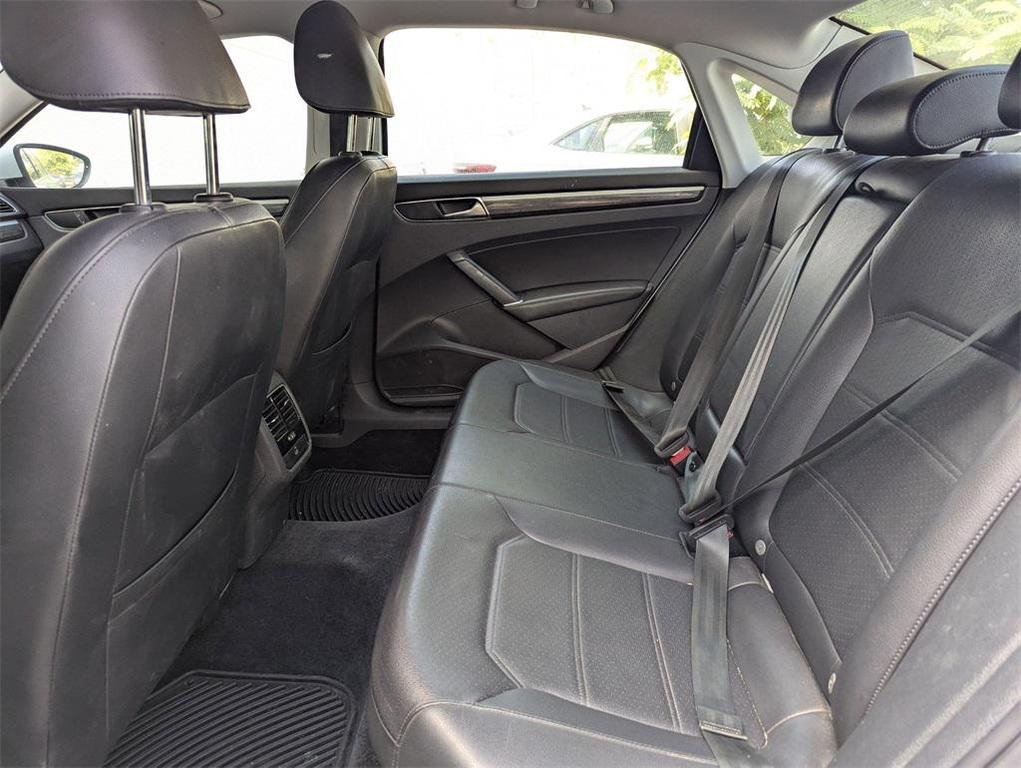 used 2018 Volkswagen Passat car
