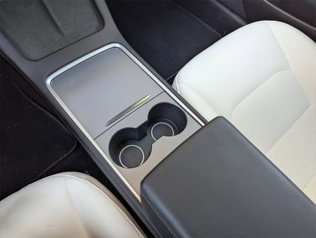 used 2022 Tesla Model 3 car