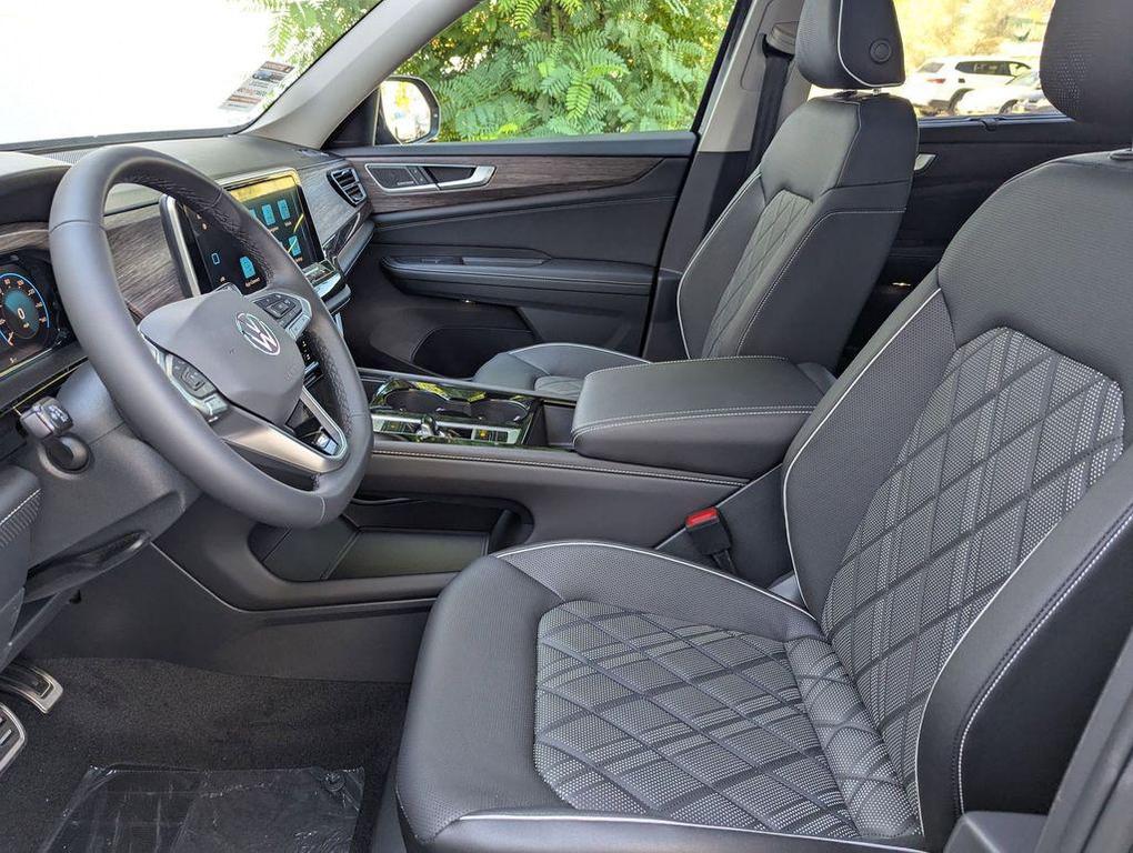 new 2026 Volkswagen Atlas car, priced at $57,654