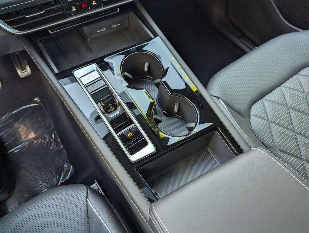 new 2026 Volkswagen Atlas car, priced at $57,654