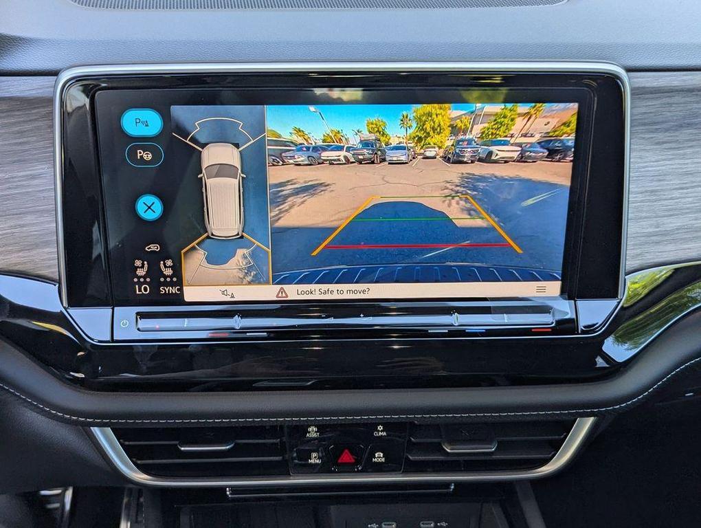 new 2026 Volkswagen Atlas car, priced at $57,654