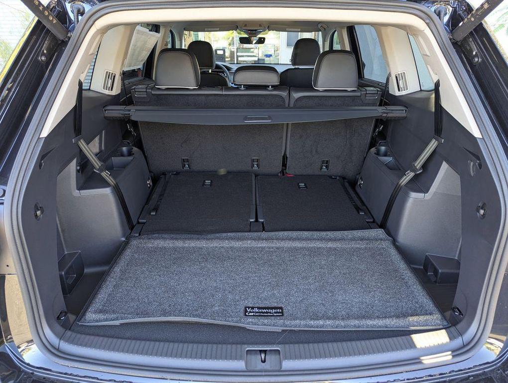 new 2026 Volkswagen Atlas car, priced at $57,654