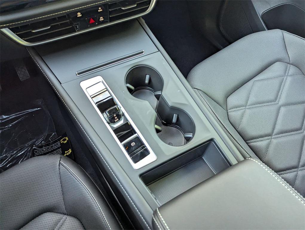 new 2026 Volkswagen Atlas car, priced at $43,504