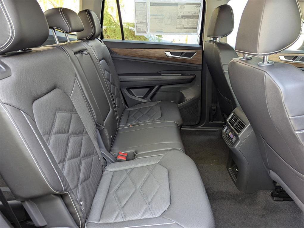 new 2026 Volkswagen Atlas car, priced at $43,504