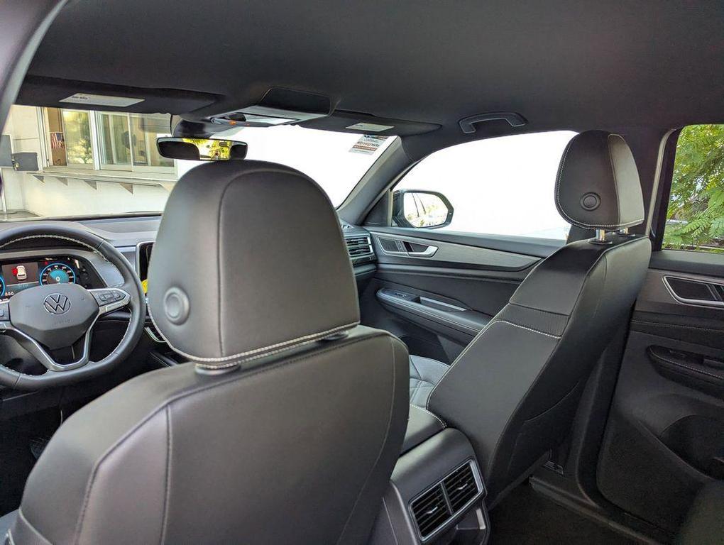 new 2026 Volkswagen Atlas Cross Sport car, priced at $40,419